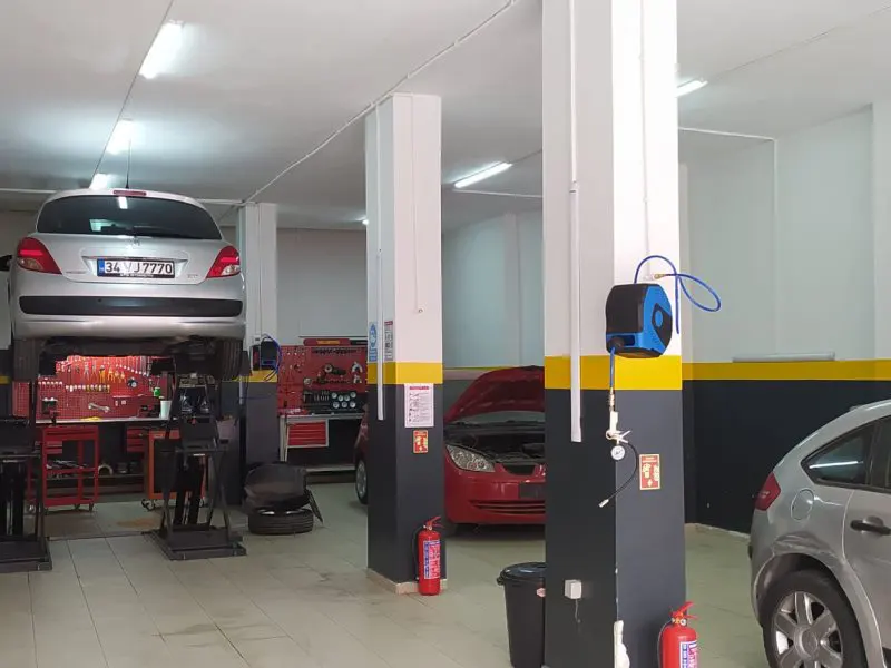 Bahçelerarası Oto Servis